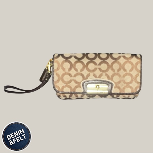 Coach Kristin Beige C Op Art Signature Logo Large Clutch/Wristlet | PRELOVED🤎 - Picture 1 of 15